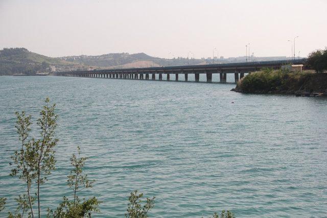 Gölde erkek cesedi bulundu 2