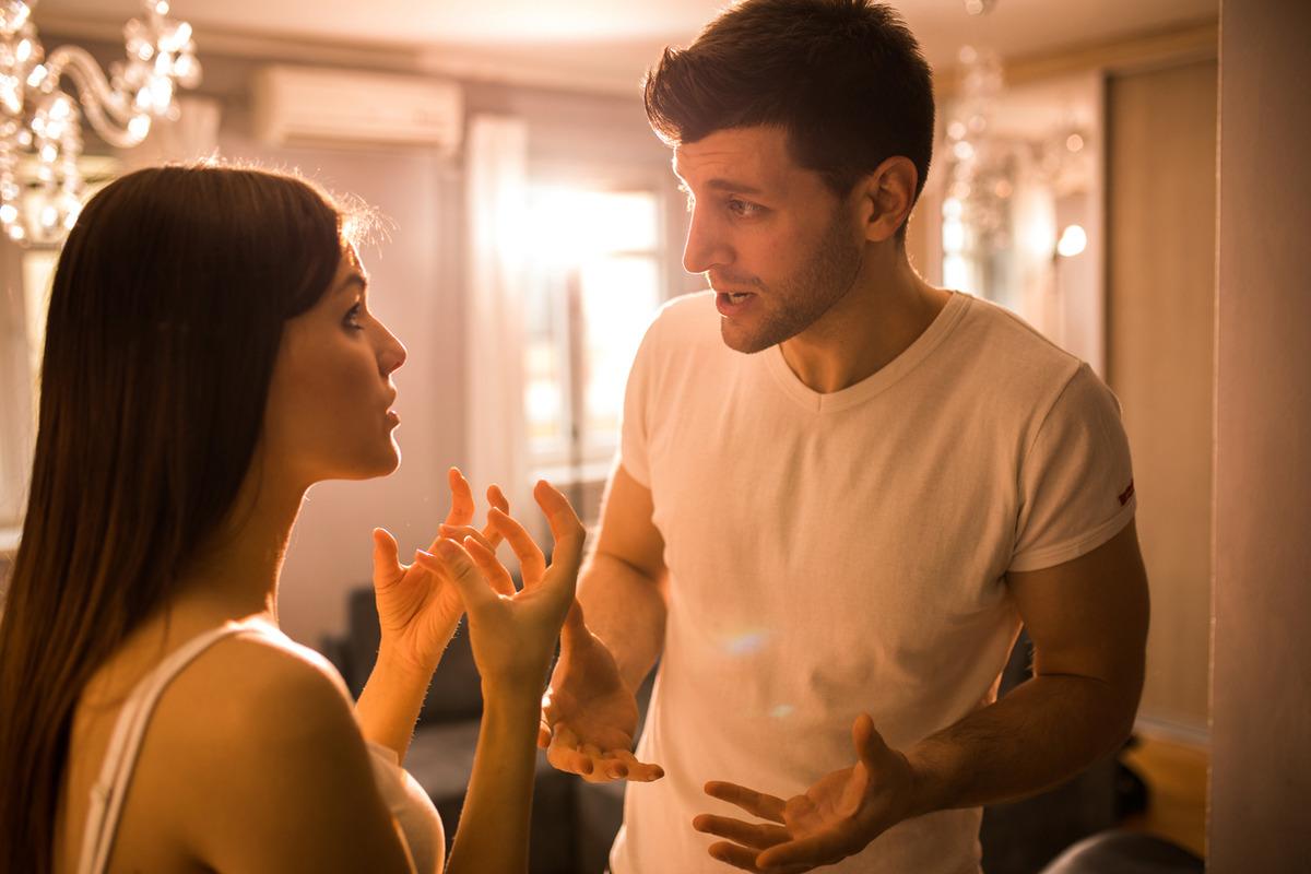 Erkekler, yılda 388 kez partnerlerini &ouml;nemsemiyor!