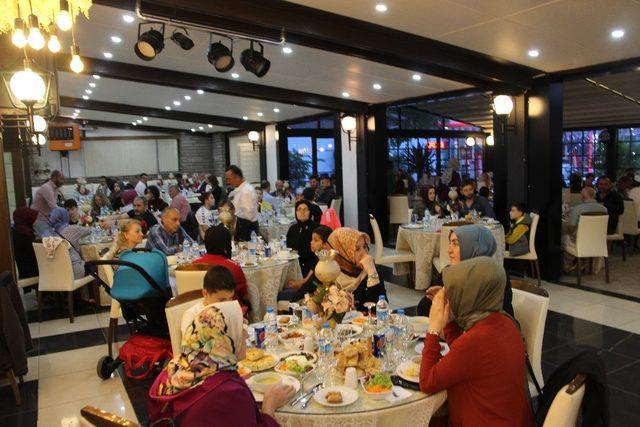 MHP Belediye Başkan adayı Erdoğan Bıyık’tan teşkilata iftar