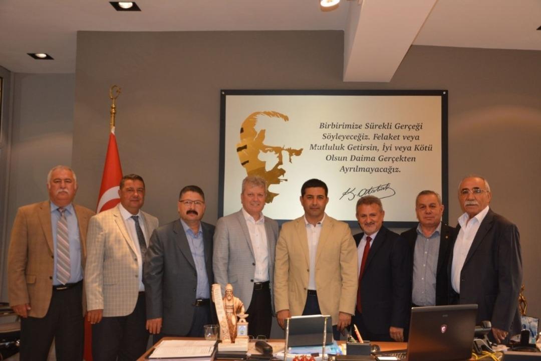 AYESOB y&ouml;netiminden Kuşadası Belediye Başkanı G&uuml;nel&rsquo;e &lsquo;Hayırlı olsun&rsquo; ziyareti