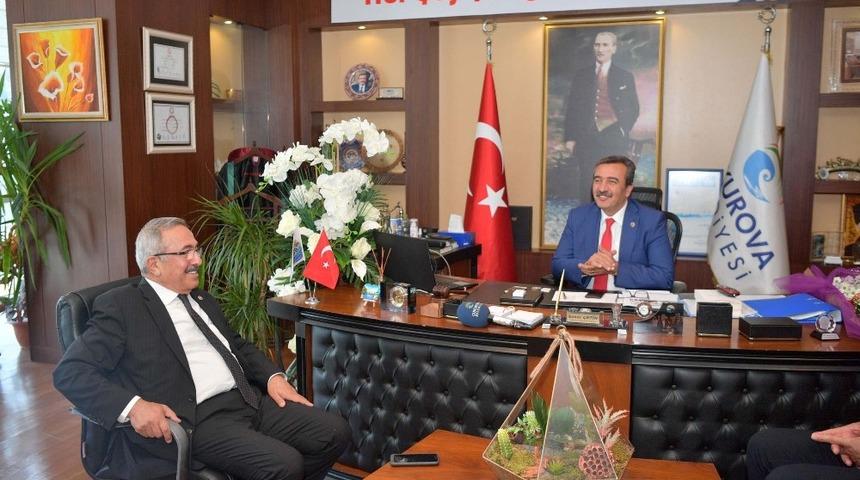 Osmaniye heyeti Başkan &Ccedil;etin&rsquo;i kutladı