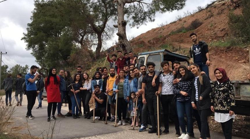 Kumluca MYO &ouml;ğrencileri geleceğe fidan dikti