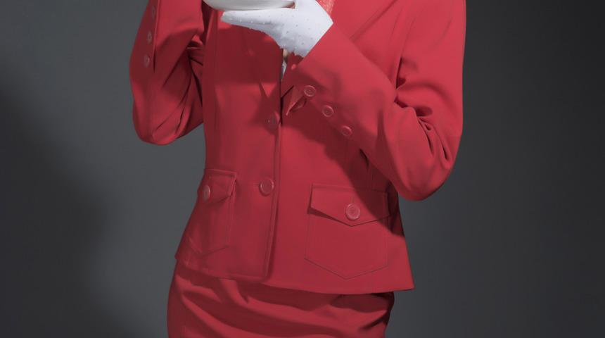 Bunun da meraklısı var! Hostesler giydikleri külotlu çorapları internette satıyor