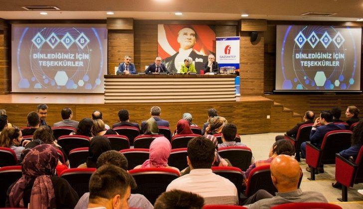 GAÜN İİBF ve Hukuk Fakültesi öğrencileri gelir idaresi başkanlığı konferansında G2