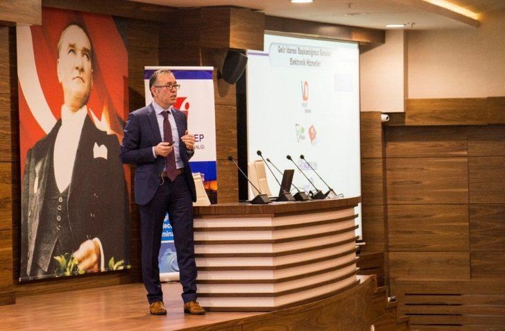 GAÜN İİBF ve Hukuk Fakültesi öğrencileri gelir idaresi başkanlığı konferansında G3