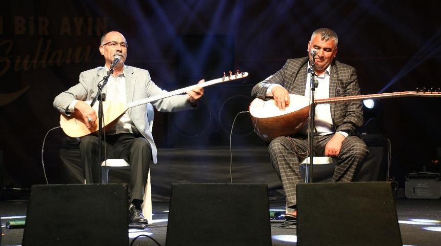 Ramazan etkinliklerinde Aşıklar atıştı