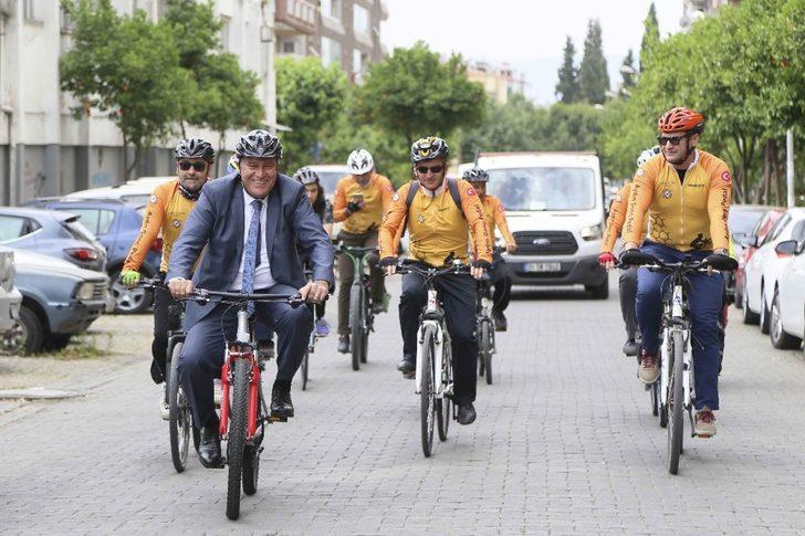 Başkan Atay mesaiye 2 tekerlekli makam aracıyla geldi G5