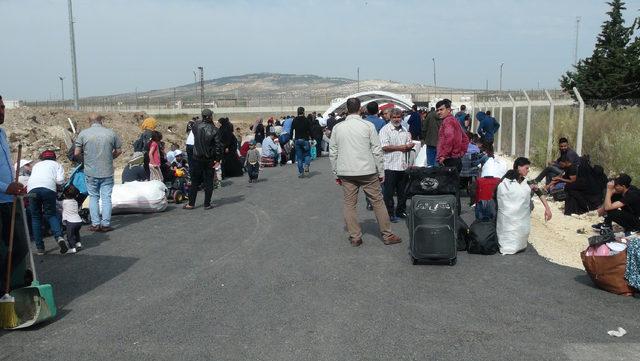 4 günde 3 bin Suriyeli, bayram için ülkesine gitti