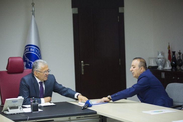 Başkan Büyükkılıç, ilçelerin taleplerini dinledi G2