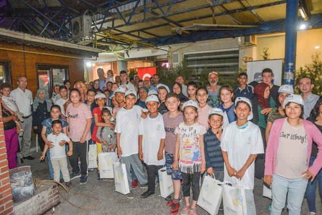 Karacabey’de iftar sofrası yetim çocuklar için kuruldu