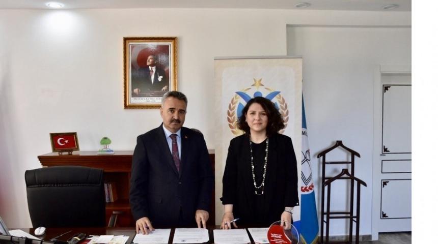 &ldquo;Beslenme Alışkanlıkları, Sağlıklı Yaşam Tarzı &Ouml;nerileri&rsquo;&rsquo; protokol&uuml; imzalandı