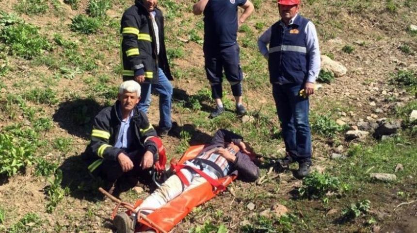 Dağdan d&uuml;şen vatandaş kurtarıldı