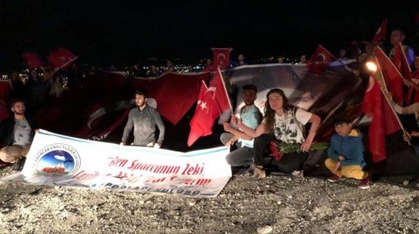 Doğa Sporları Kulübünden 19 Mayıs yürüyüşü