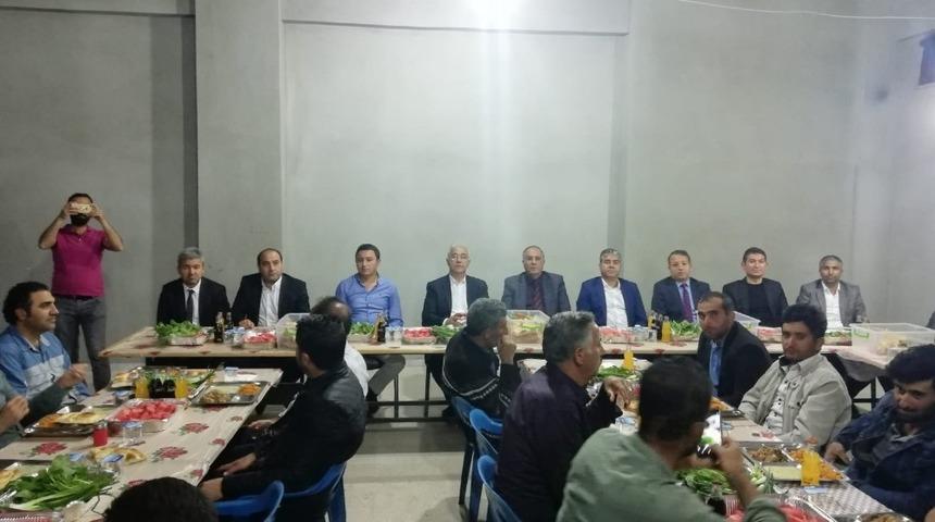 Emniyet M&uuml;d&uuml;r&uuml; Ekici, iş&ccedil;ilerle iftar a&ccedil;tı