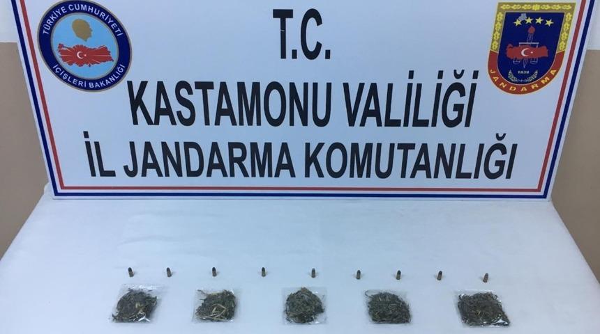 Taşk&ouml;pr&uuml;&rsquo;de esrar maddesi ele ge&ccedil;irildi