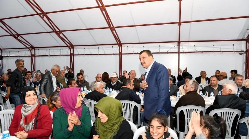 İftar &ccedil;adırları Malatyalıların buluşma noktası oldu