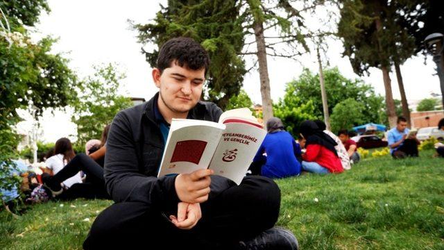 Sarıgöl’de kitap okuma etkinliği