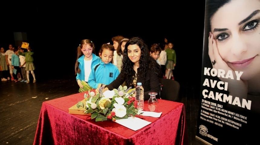 Nil&uuml;fer Belediyesi &ccedil;ocuklara kitap s&ouml;yleşilerine devam ediyor