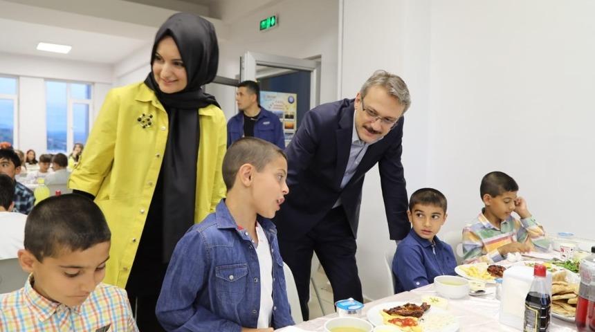 Vali Ekinci, “Sizleri koruyup kollayan güçlü bir devletiniz var”