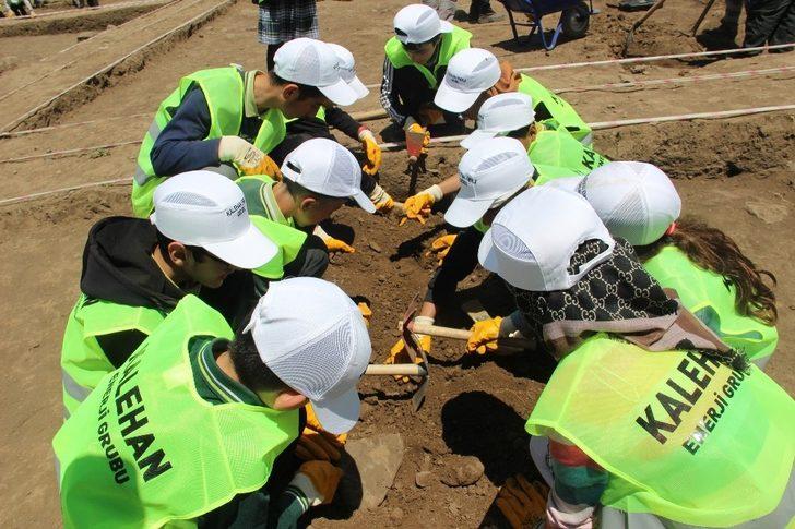 Öğrenciler, arkeolojik kazıya katıldı G1