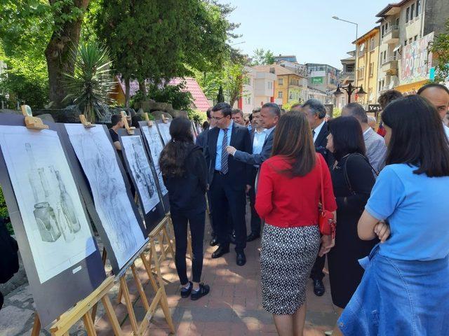 Liselerin yılsonu etkinlikleri ilgi gördü