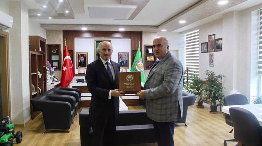 Vali Meral: "Ziraat odamızla s&uuml;rekli iş birliği i&ccedil;erisinde olacağız"