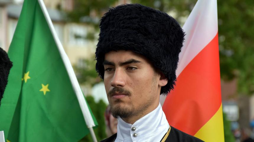 &Ccedil;erkezlerden 'sessiz' y&uuml;r&uuml;y&uuml;ş