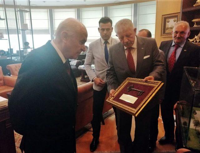 Amasya Belediye Başkanı Sarı, MHP Genel Başkanı Bahçeli’yi ziyaret etti