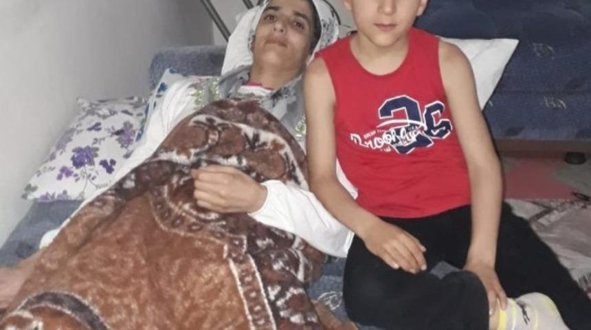 Sosyal medya fenomeni &rsquo;Vanlı Amcan&rsquo;, ihtiya&ccedil; sahibi olan ailelerin yardımına koşuyor