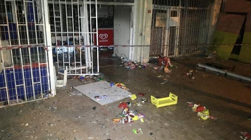 Bağcılar’da markette önce patlama sonra yangın