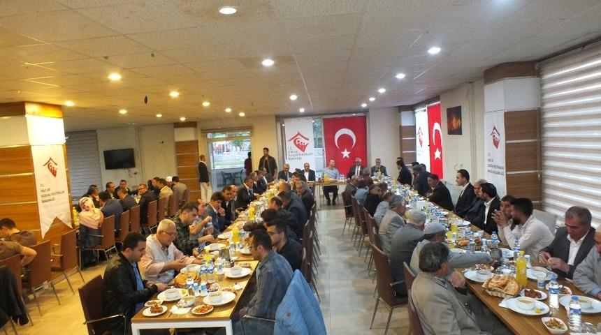 Malazgirt&rsquo;te şehit aileleri ve gaziler onuruna iftar yemeği