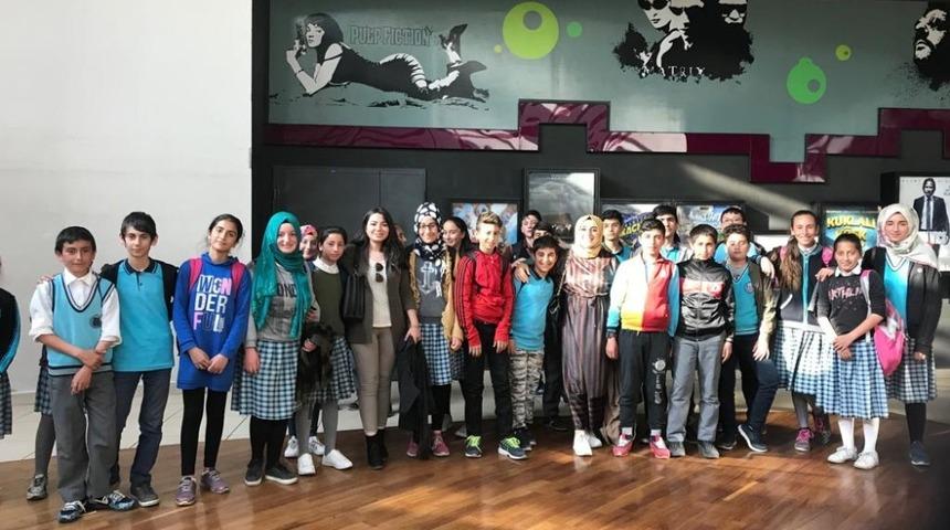 &Ouml;ğrendiklerini yaptılar sinema ile buluştular