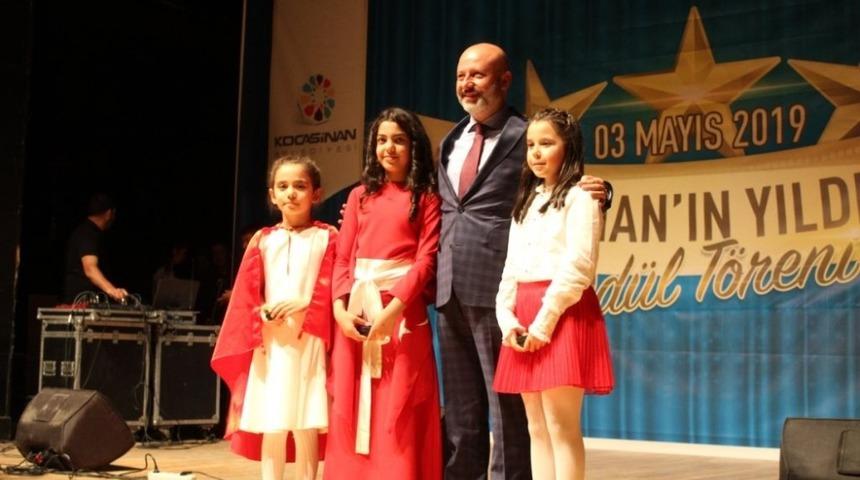 Kocasinanlı &ccedil;ocuklar vatan ve millet sevgisiyle yarıştı