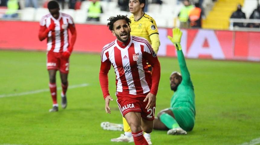 Mecnun Otyakmaz: Douglas'a gelen bazı teklifler var