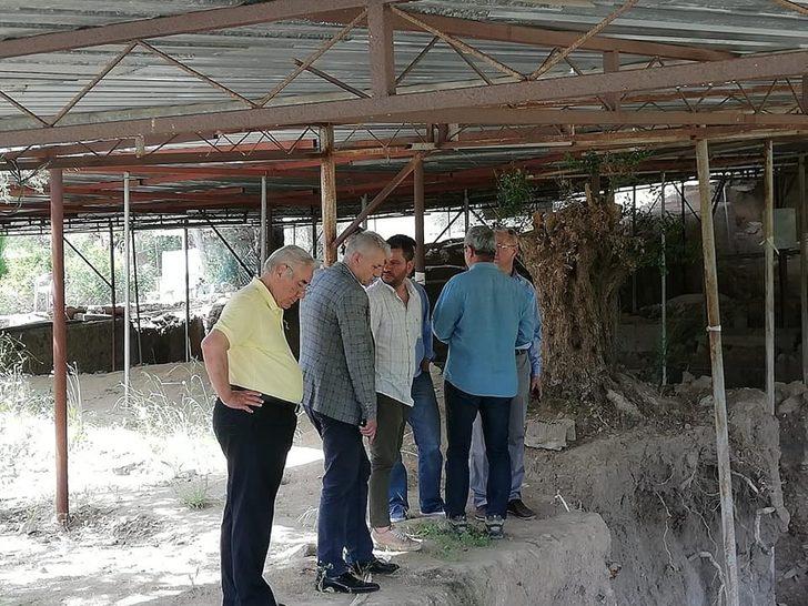 Meclis üyeleri Antandros’ta incelemelerde bulundular G4