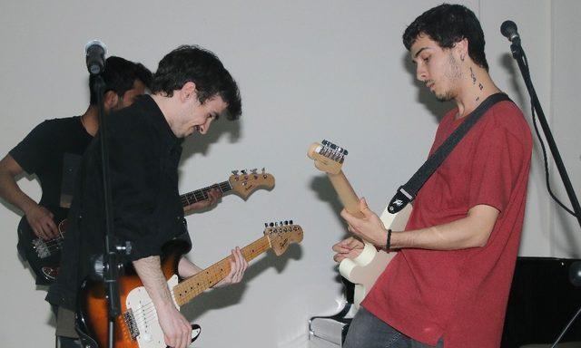 M&uuml;zik At&ouml;lyesi&rsquo;nde "Yaza Merhaba Panayırı" 2