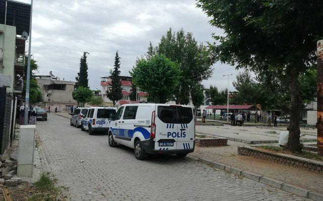 İki çocuk annesi kadını öldürüp, intihar etti