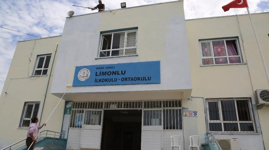 Erdemli Belediyesi&rsquo;nin okullara desteği s&uuml;r&uuml;yor