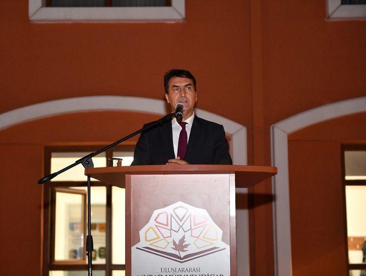 Dündar, 58 ülkeden öğrencilerle iftar yaptı G2