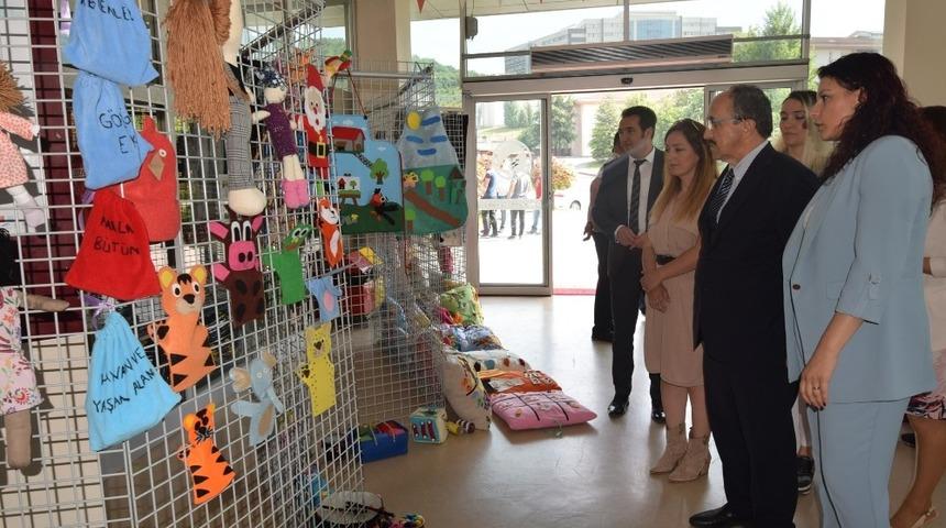 &Ouml;ğrencilerin geliştirdiği eğitim materyalleri ziyaret&ccedil;ilerle buluştu
