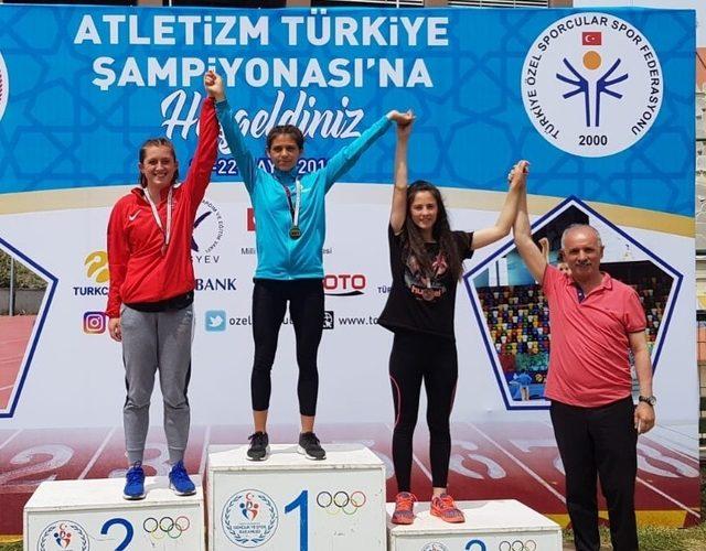 Burhaniye’de özel sporcular Türkiye Şampiyonu oldu