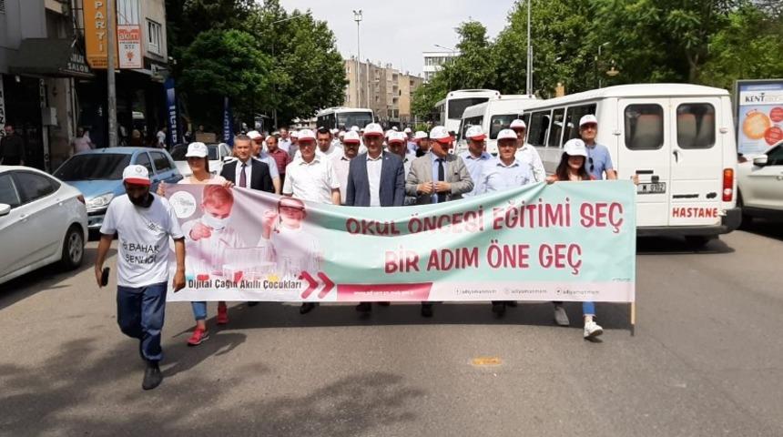 Okul &ouml;ncesi eğitime dikkat &ccedil;ekildi