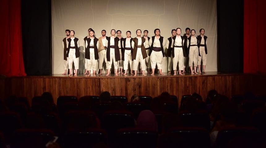 Yunus Dervişin R&uuml;yası oyunu beğeni topladı