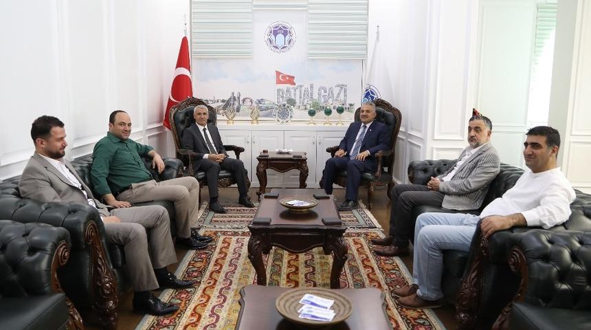 Muhasebeciler Odası&rsquo;ndan Başkan G&uuml;der&rsquo;e ziyaret