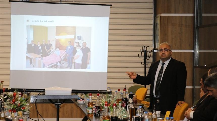 Turgut &Ouml;zal Tıp Merkezi&rsquo;nde iftar yemeği