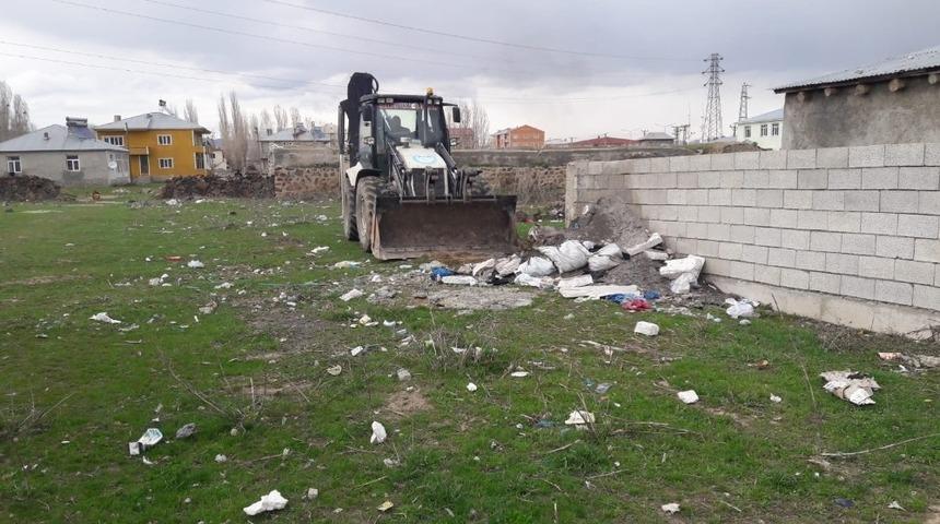 &Ccedil;aldıran&rsquo;da &ccedil;evre temizliği