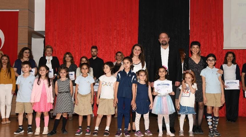 &Ccedil;evreci resimlere &ouml;d&uuml;lleri verildi