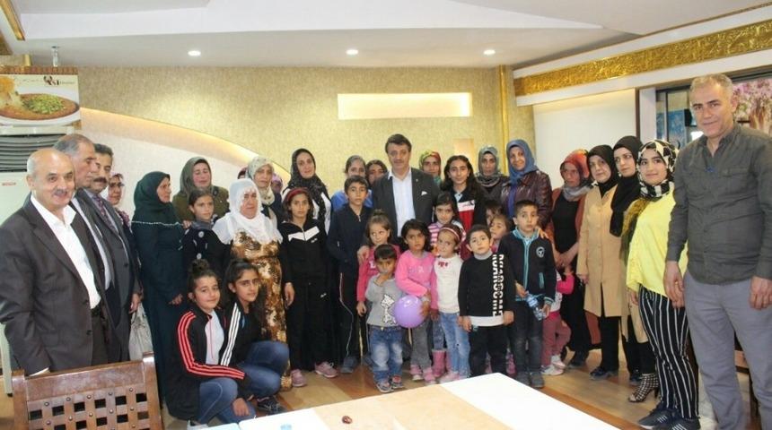 AK Parti&rsquo;den g&ouml;n&uuml;l sofrası