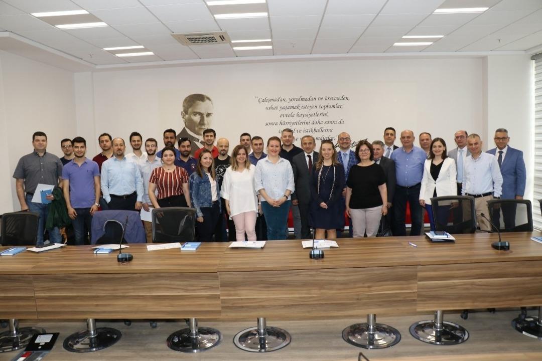 Savunma sanayine y&ouml;n verecek işletmeler sertifikalarını aldı