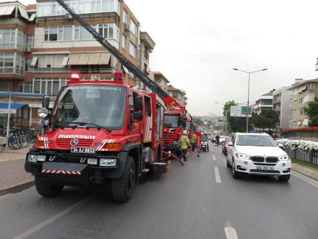 Kadıköy'de özel hastanede yangın (2)